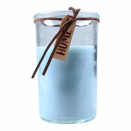 Stearinljus i glas, med träetikett HOME