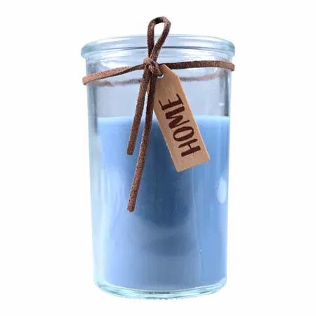Stearinljus i glas, med träetikett HOME