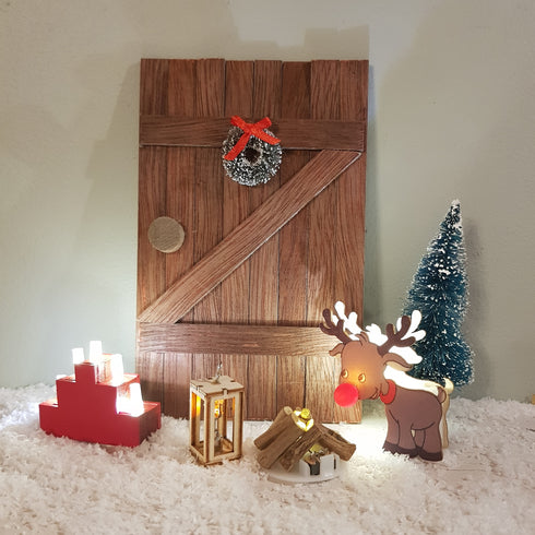 Reindeer with flashing nose for Elf door