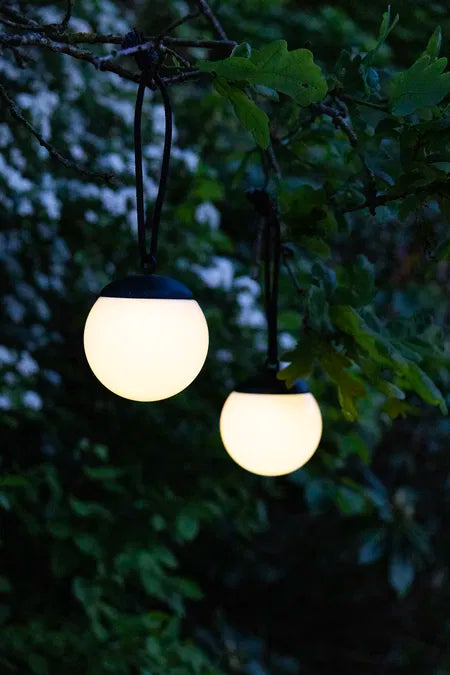 Solcellsdrivna glödlampor för upphängning