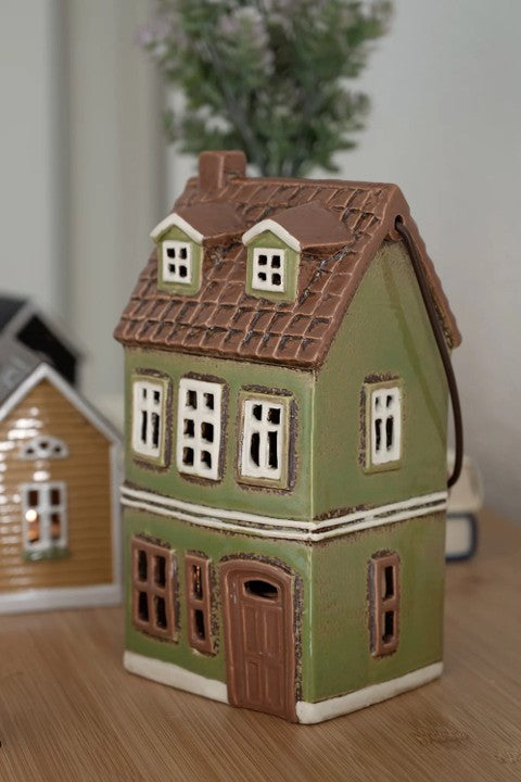 Ceramic house, Green, with handle, H 22cm