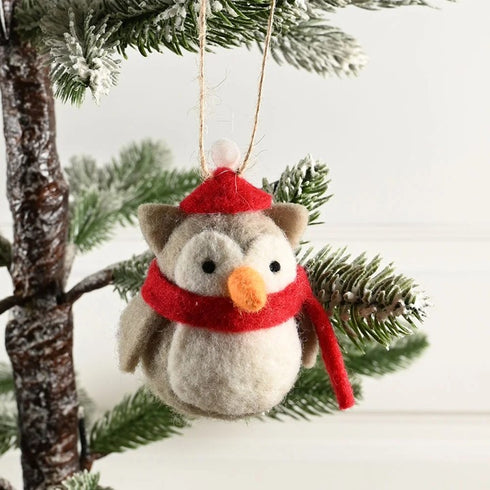 Katt med halsduk i ull