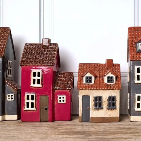 Keramikhus, Rött, H 20cm